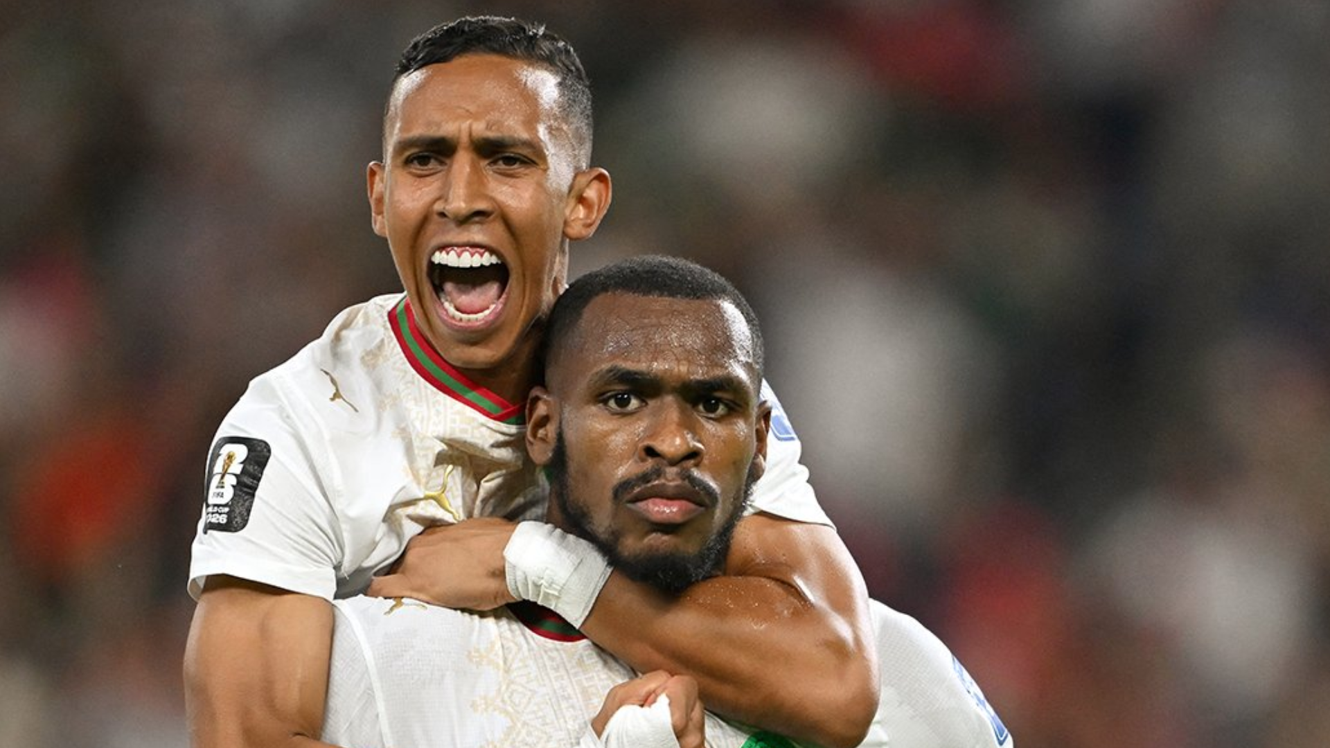 Issa Diop celebrando su gol ante Países Bajos